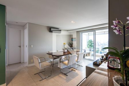Sala de jantar de apartamento à venda com 2 quartos, 124m² em Alto de Pinheiros, São Paulo