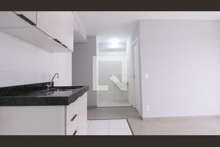 Apartamento para alugar com 2 quartos, 39m² em Jardim Maringa, São Paulo