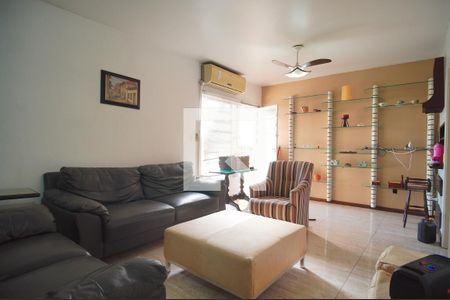 Casa para alugar com 4 quartos, 208m² em Rondônia, Novo Hamburgo