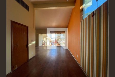 Casa para alugar com 4 quartos, 600m² em Ouro Branco, Novo Hamburgo