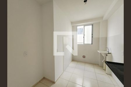Cozinha de apartamento para alugar com 2 quartos, 47m² em Tijuca, Contagem