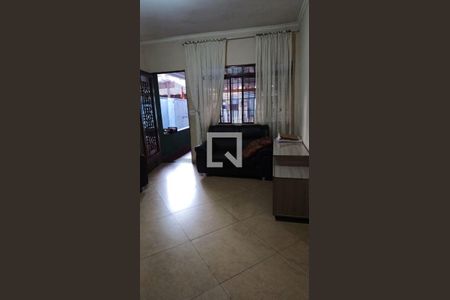 Casa à venda com 3 quartos, 156m² em Vila Zulmira, São Paulo