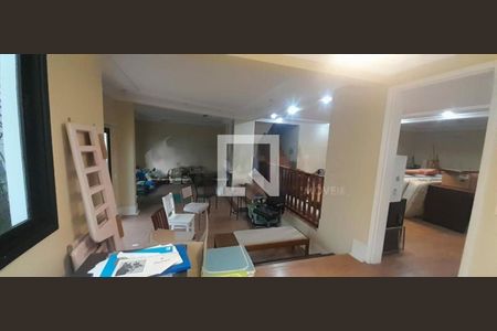 Casa à venda com 4 quartos, 355m² em Chácara Monte Alegre, São Paulo
