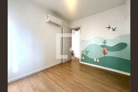 Quarto  de apartamento para alugar com 2 quartos, 66m² em Rio Branco, Porto Alegre