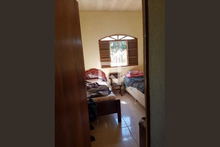 Quarto de apartamento para alugar com 3 quartos, 70m² em Jardim Maria Inês, Aparecida de Goiânia