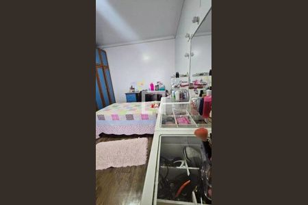 Casa à venda com 4 quartos, 454m² em Vila Alzira, Santo André