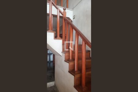 Escada de casa à venda com 3 quartos, 280m² em Jardim Egle, São Paulo