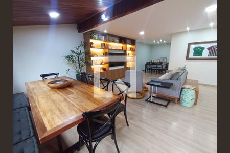 Sala de apartamento à venda com 4 quartos, 180m² em Barra da Tijuca, Rio de Janeiro