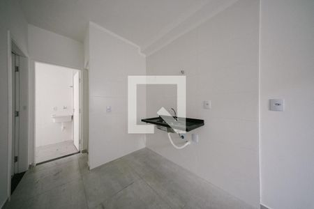 Sala/Cozinha de apartamento à venda com 2 quartos, 33m² em Parque Paineiras, São Paulo