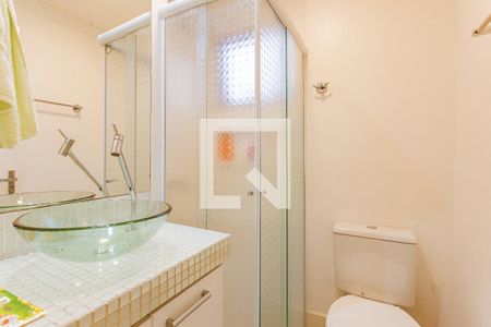 Banheiro de apartamento à venda com 2 quartos, 50m² em Vila Liviero, São Paulo