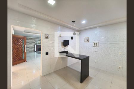 Casa de Condomínio à venda com 5 quartos, 800m² em Taquara, Rio de Janeiro