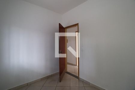 Quarto 2 de casa para alugar com 3 quartos, 80m² em Aclimação, Uberlândia