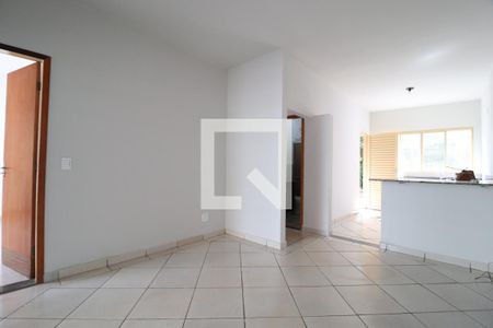 Sala de casa para alugar com 3 quartos, 80m² em Aclimação, Uberlândia