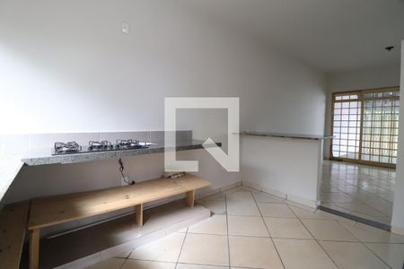 Cozinha de casa para alugar com 3 quartos, 80m² em Aclimação, Uberlândia