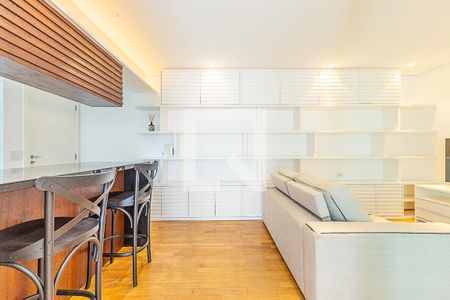Sala de apartamento para alugar com 2 quartos, 64m² em Indianópolis, São Paulo