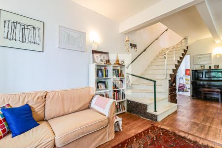 Casa à venda com 3 quartos, 198m² em Sumaré, São Paulo