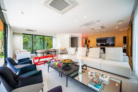 Casa à venda com 7 quartos, 854m² em Jardim Paulista, São Paulo