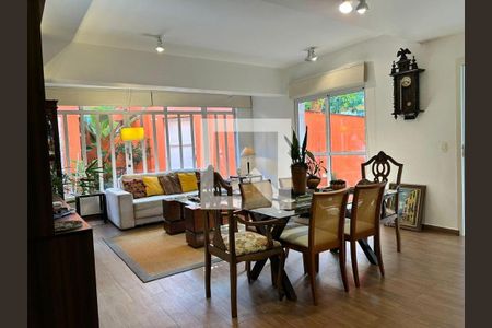 Casa à venda com 3 quartos, 110m² em Alto de Pinheiros, São Paulo