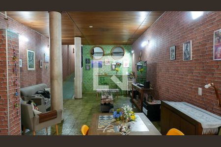 Casa à venda com 3 quartos, 322m² em Alto de Pinheiros, São Paulo