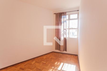 Quarto 1 de apartamento para alugar com 2 quartos, 60m² em Sagrada Família, Belo Horizonte