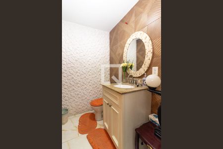 Lavabo de casa para alugar com 4 quartos, 460m² em Padre Miguel, Rio de Janeiro