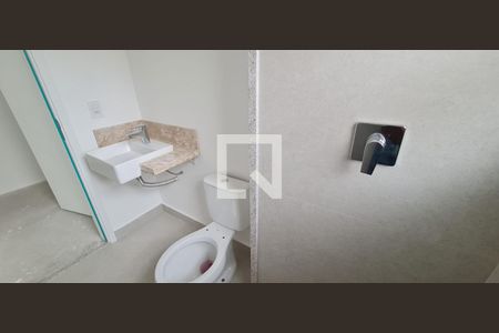 Banheiro de apartamento à venda com 2 quartos, 110m² em Cambuí, Campinas