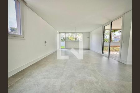 Casa de Condomínio à venda com 4 quartos, 500m² em Jardim Cordeiro, São Paulo