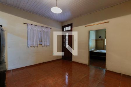 Sala de estar de casa à venda com 3 quartos, 250m² em Vila Santista, São Paulo
