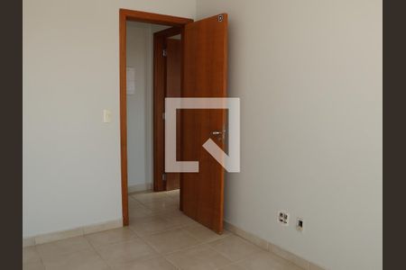 Apartamento à venda com 2 quartos, 67m² em Chácaras Alto da Glória, Goiânia