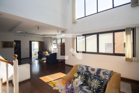 Sala  de casa à venda com 5 quartos, 700m² em Horto Florestal, São Paulo