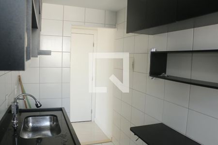 Cozinha de apartamento para alugar com 3 quartos, 57m² em Jardim Jasmim, Nova Iguaçu