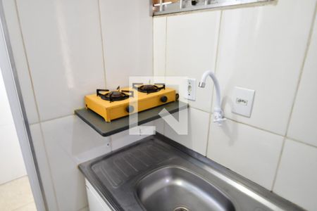 Cozinha de kitnet/studio para alugar com 1 quarto, 17m² em Cidade Universitária, Campinas