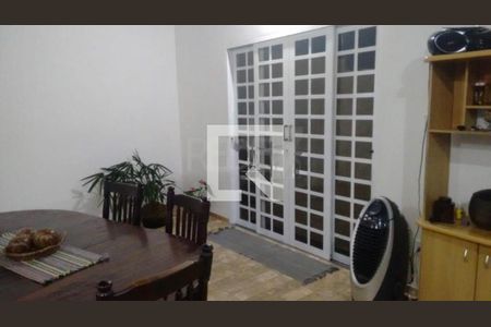 Casa à venda com 3 quartos, 240m² em Parque São Quirino, Campinas