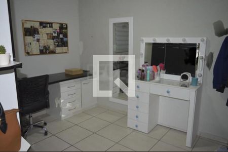 Casa à venda com 3 quartos, 202m² em Vila Joaquim Inacio, Campinas