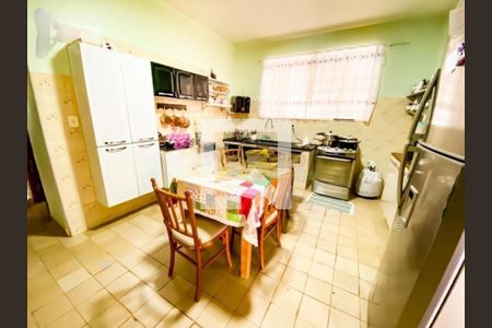 Casa à venda com 3 quartos, 350m² em Loteamento Alphaville Campinas, Campinas
