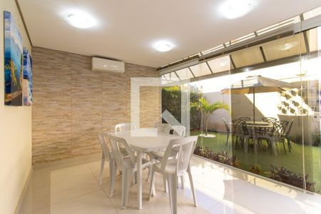 Sala de Jantar de casa de condomínio à venda com 4 quartos, 300m² em Parque Taquaral, Campinas