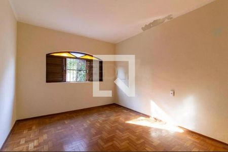 Casa à venda com 3 quartos, 120m² em Parque São Quirino, Campinas