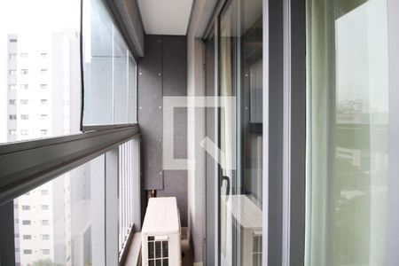 Varanda de kitnet/studio à venda com 1 quarto, 27m² em Indianópolis, São Paulo