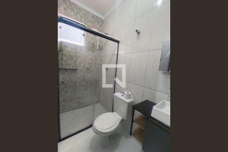 Banheiro de apartamento para alugar com 2 quartos, 50m² em Vila Valparaíso, Santo André