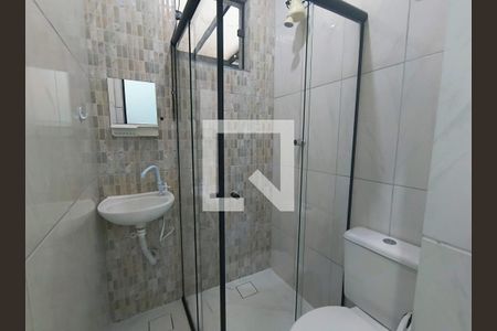 Banheiro de apartamento para alugar com 2 quartos, 50m² em Vila Valparaíso, Santo André