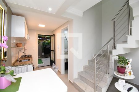 Sala de casa de condomínio para alugar com 2 quartos, 100m² em Atuba, Curitiba