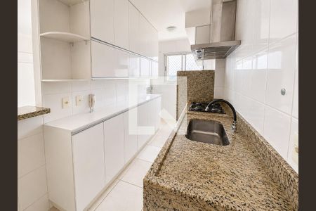 Sala/Cozinha de apartamento para alugar com 2 quartos, 61m² em Vila Froes, Goiânia