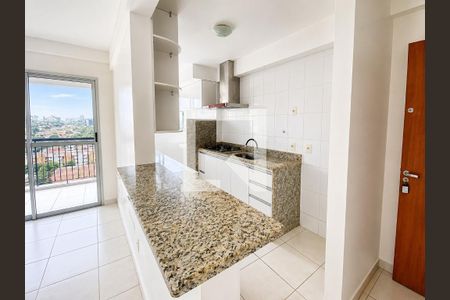 Sala/Cozinha de apartamento para alugar com 2 quartos, 61m² em Vila Froes, Goiânia