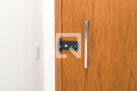 Porta de apartamento para alugar com 2 quartos, 94m² em Canto do Forte, Praia Grande