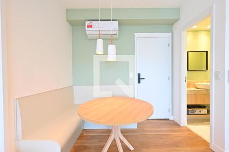 Sala de apartamento para alugar com 1 quarto, 50m² em Vila Clementino, São Paulo
