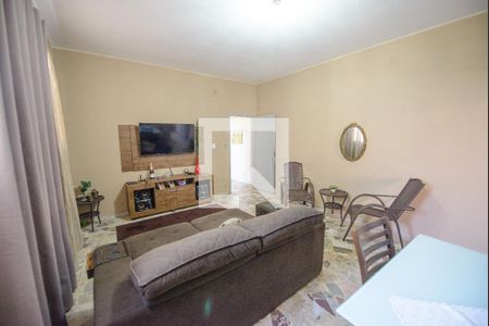 Sala de TV de casa para alugar com 4 quartos, 480m² em Jardim Santa Cruz, Taubaté