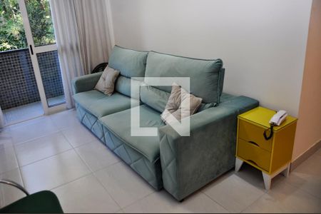 Apto. Mobiliado - Detalhe - Sala e Sala de Jantar de apartamento para alugar com 2 quartos, 55m² em Jardim Santa Lucrecia, São Paulo