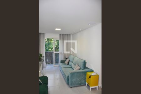 Apto. Mobiliado - Detalhe - Sala e Sala de Jantar de apartamento para alugar com 2 quartos, 55m² em Jardim Santa Lucrecia, São Paulo