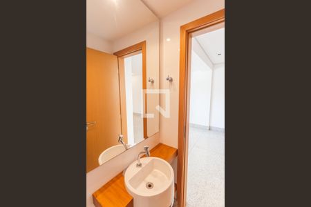 Lavabo na Sala 1 de apartamento para alugar com 2 quartos, 100m² em Serra, Belo Horizonte