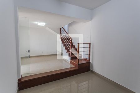 Sala 2 de apartamento para alugar com 3 quartos, 125m² em São Lucas, Belo Horizonte
